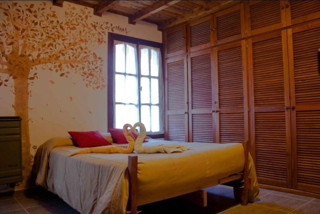 La Casa Del Arbol - Hostel El Bolson Bagian luar foto